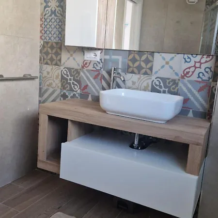 Sun & Sea 아파트 *