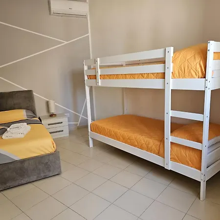 Sun & Sea Apartment *