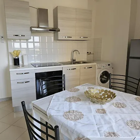 Sun & Sea Apartment *